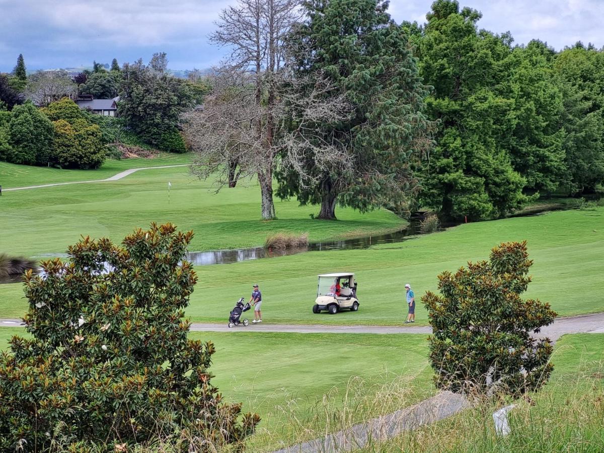Omokoroa Golfers Retreat - B&B Extérieur photo